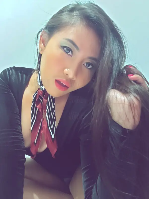 Angie squirt girl