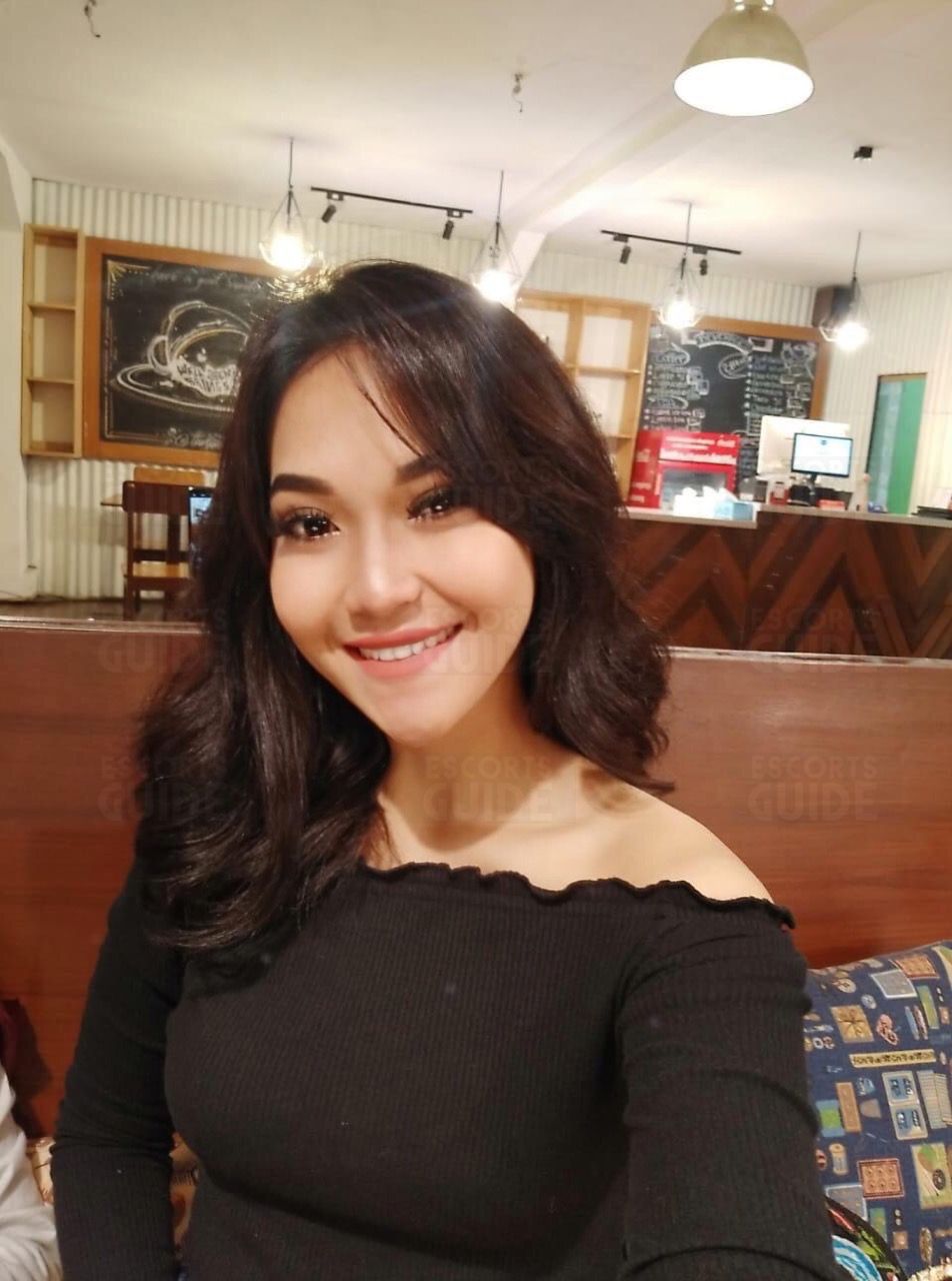 Vivian36 D