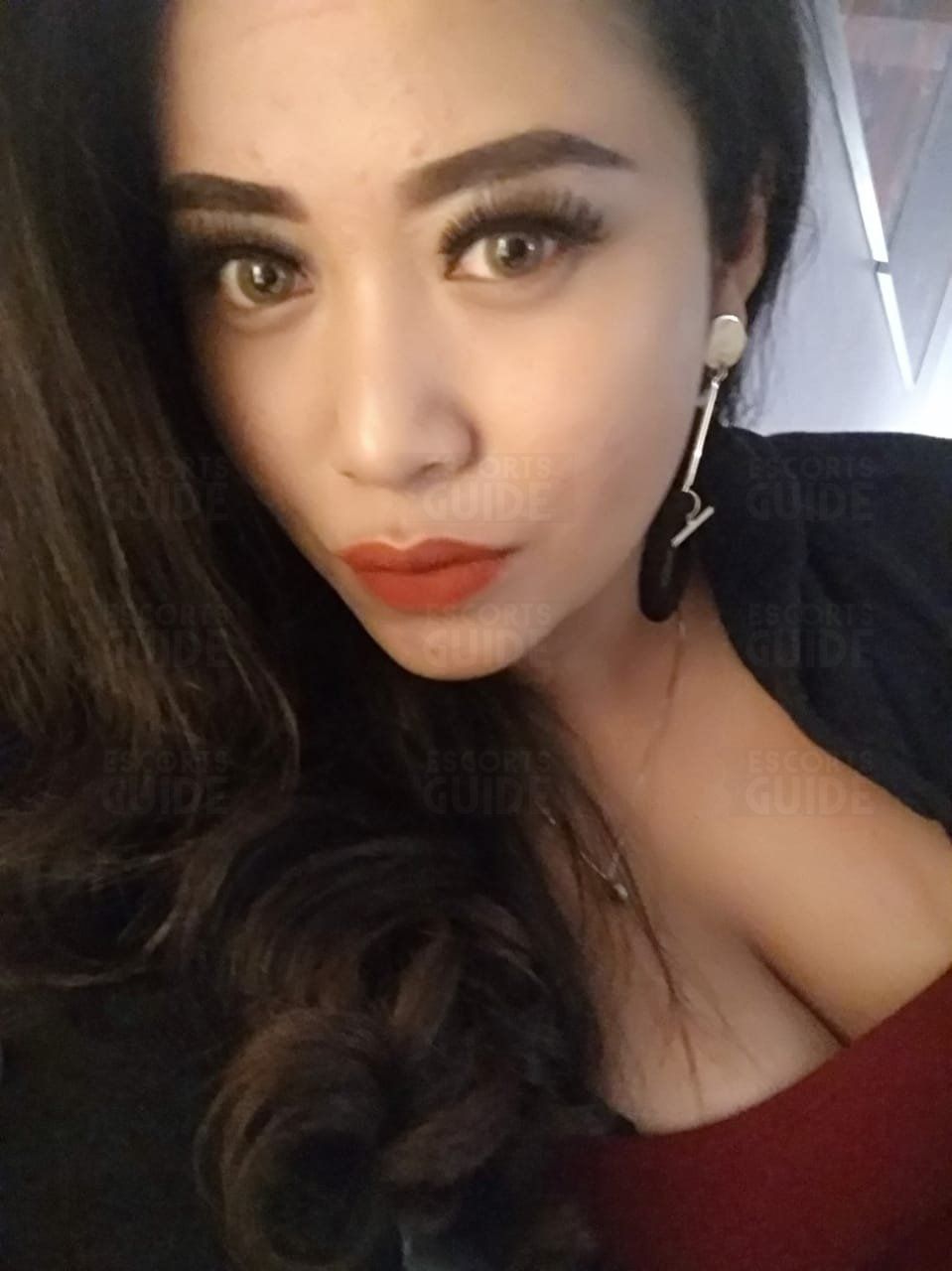 Sexy Curvy Rania