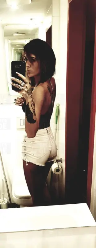 Escortgirl Mary