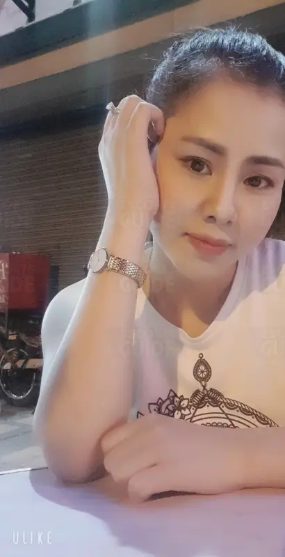 Suna Beauti and Sexy
