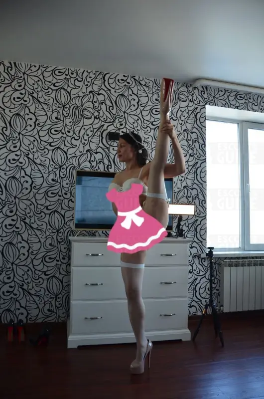 Escortgirl Gym