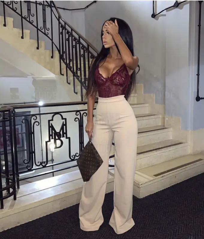 Escortgirl Annia