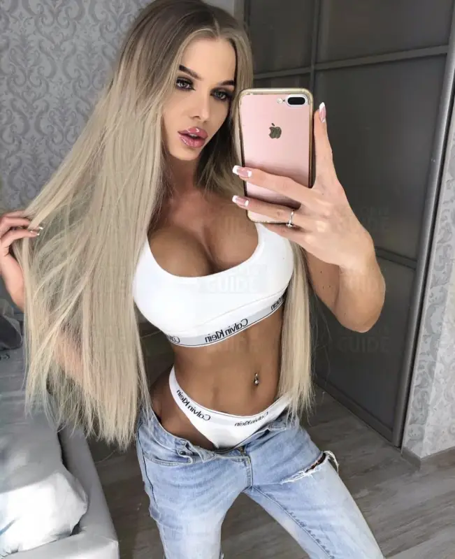 Escortgirl Ema