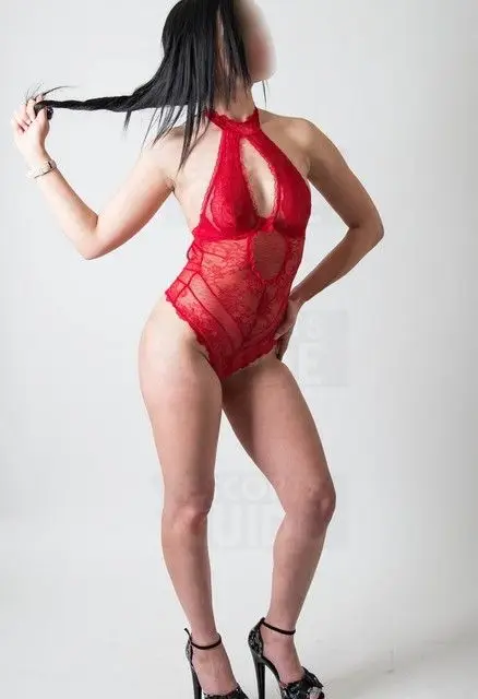 Escortgirl Delia