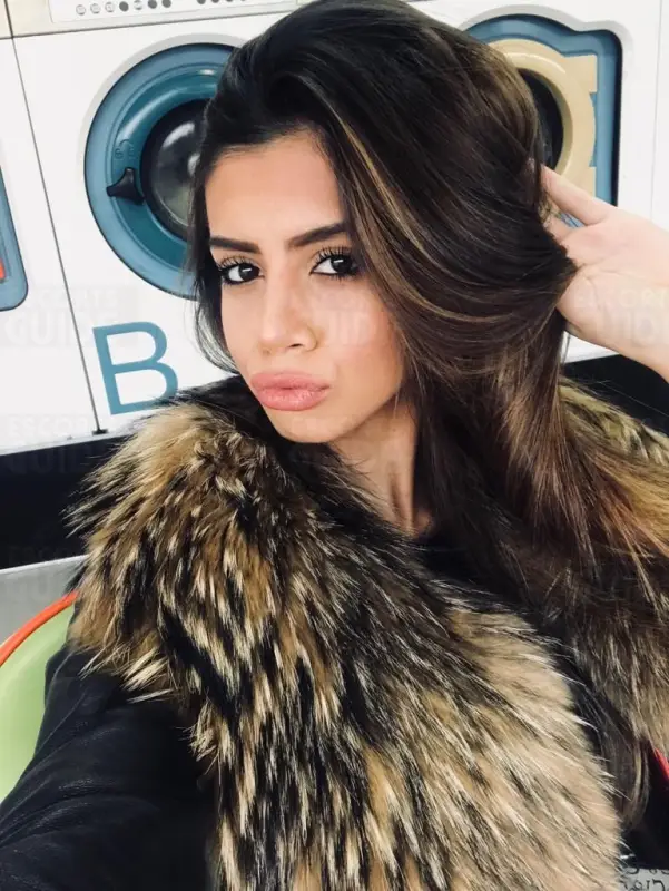 Escortgirl cherry