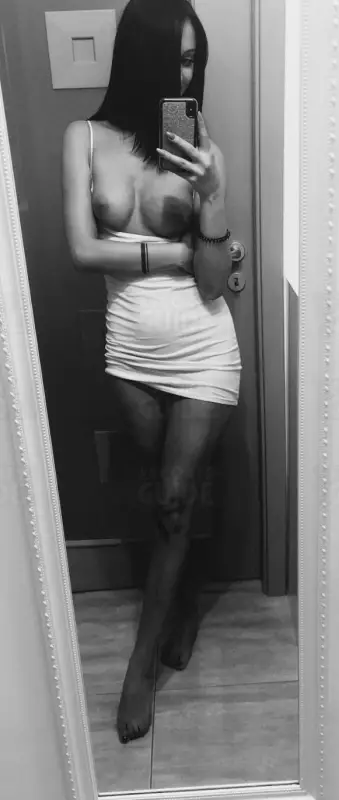 Escortgirl Karinaa