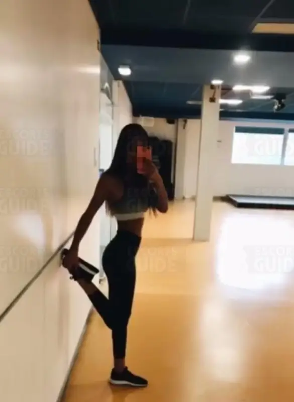 Escortgirl Paula