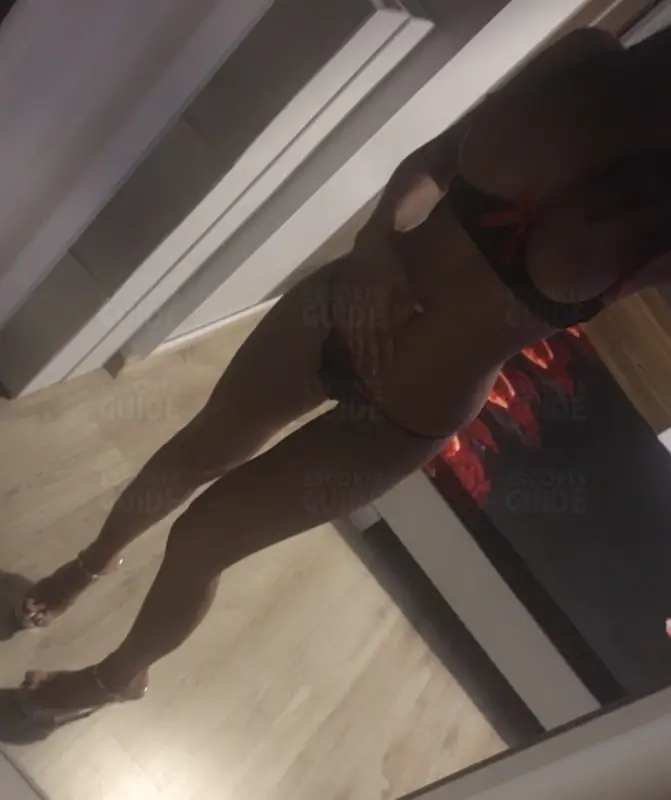 Escortgirl Laura