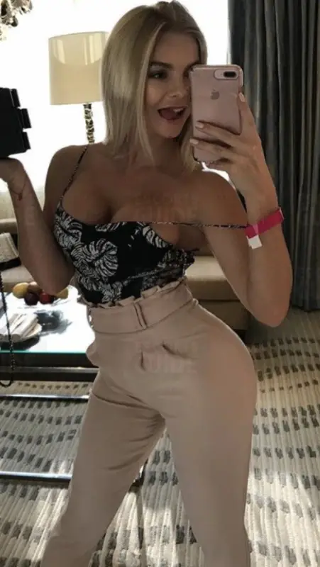 Escortgirl Alisa