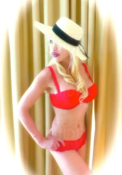 Escortgirl Madeleine Gold