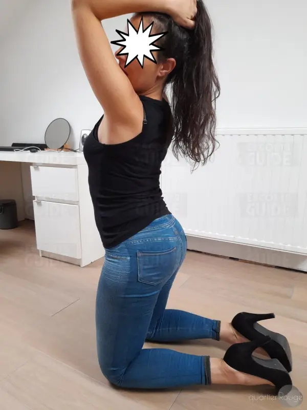 Femme classe est sportif