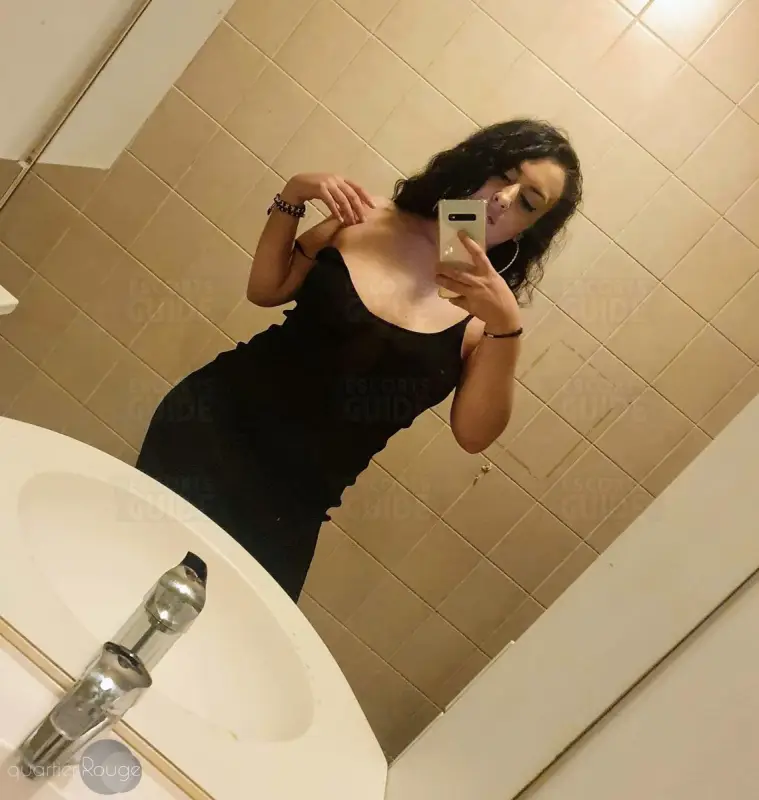 JULIA young and nice for you
