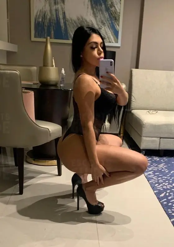 Colombiana Andrea ?? ?? ??