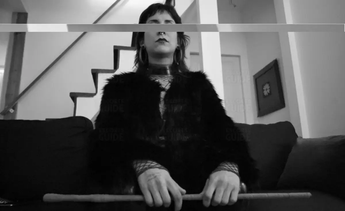 Mistress Isis V