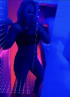 UK Mistress Kamila