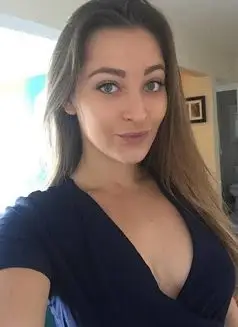 Mia