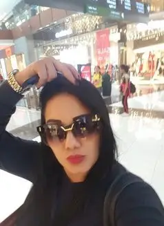 Laila Big Busty Girl