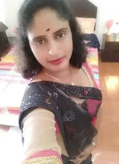 Parbah Davi. Tamil,Indian Beauty — Abu Dhabi