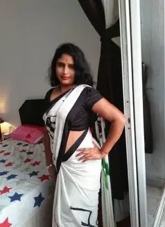 Parbah Davi. Tamil,Indian Beauty
