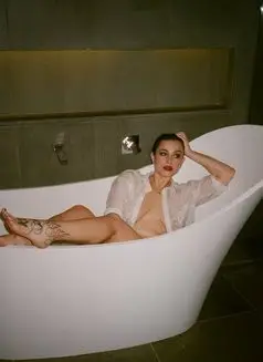 Prada Latina