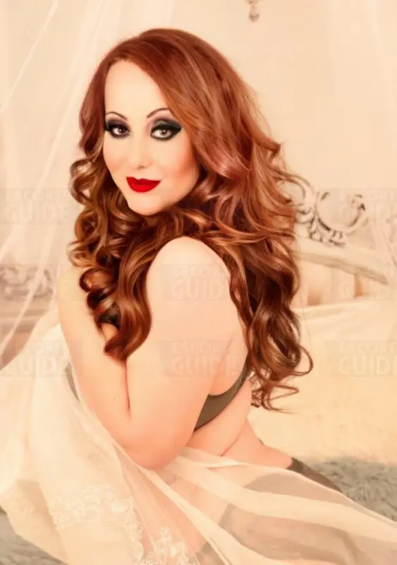 Nina Afrodite